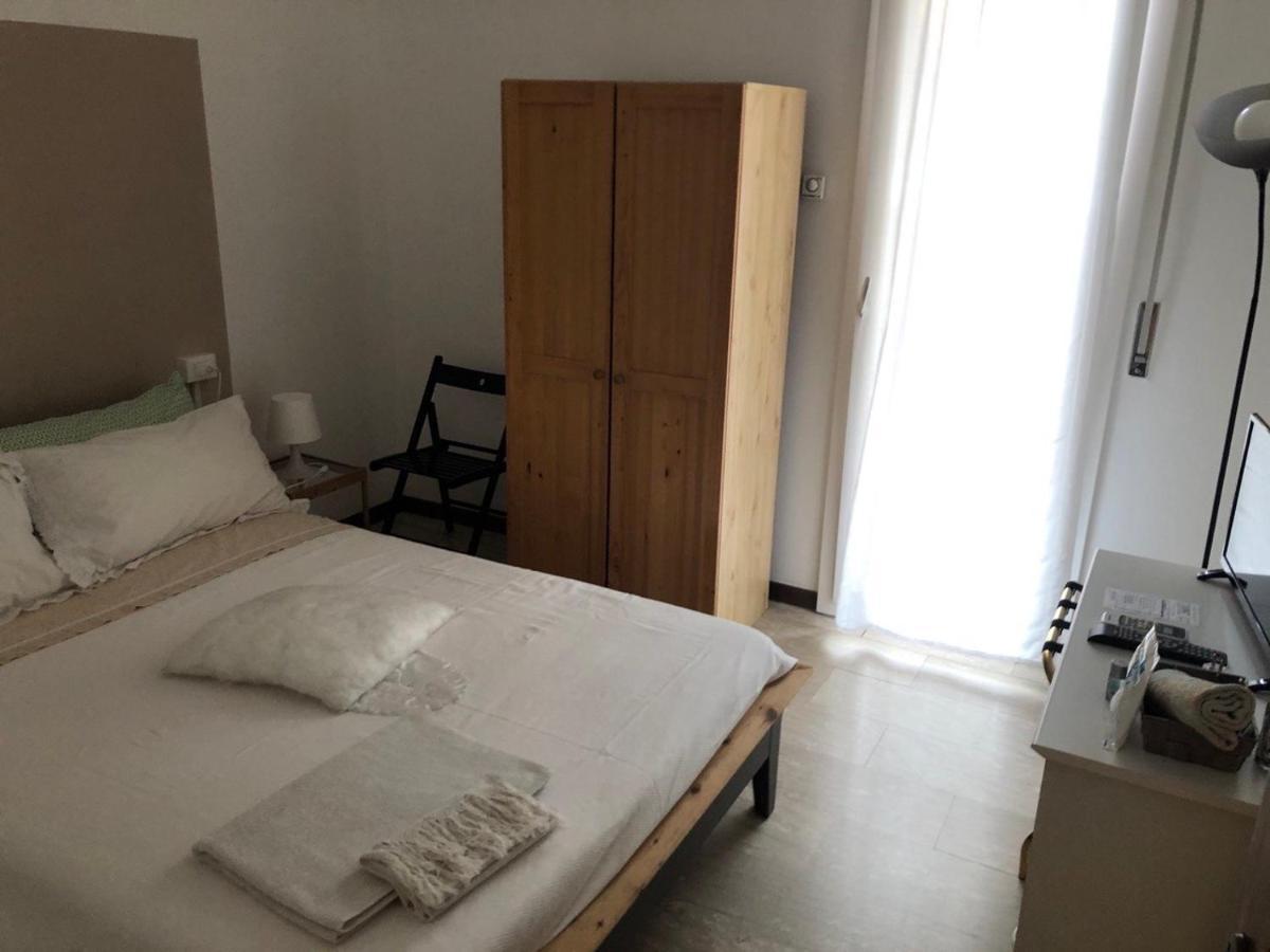 Bed and Breakfast A Due Passi Dal Lumiere Bologna Exterior foto