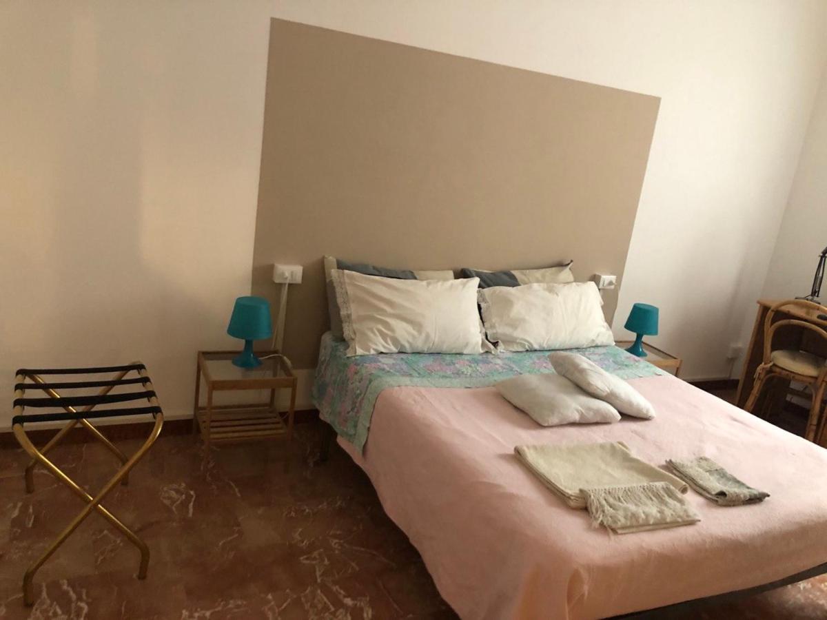 Bed and Breakfast A Due Passi Dal Lumiere Bologna Exterior foto