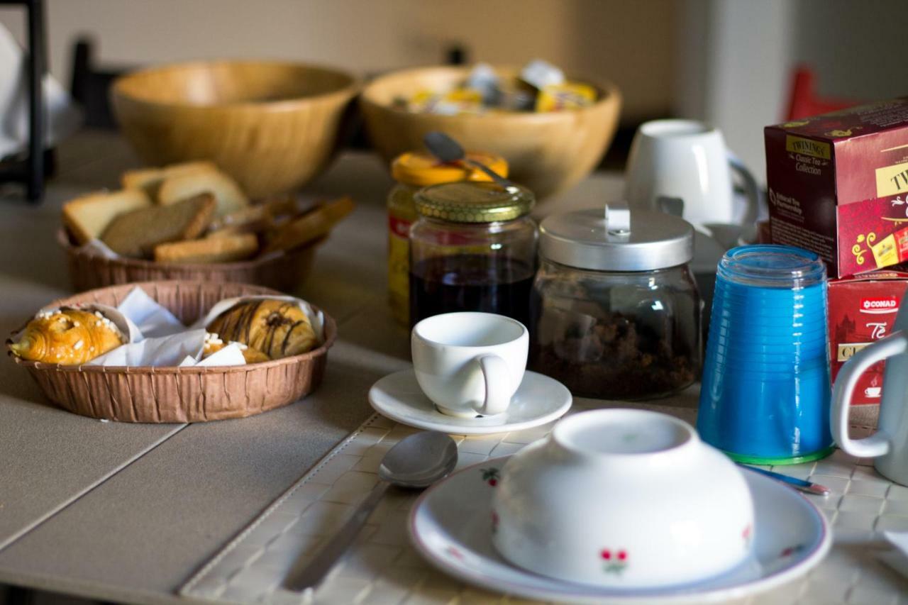 Bed and Breakfast A Due Passi Dal Lumiere Bologna Exterior foto